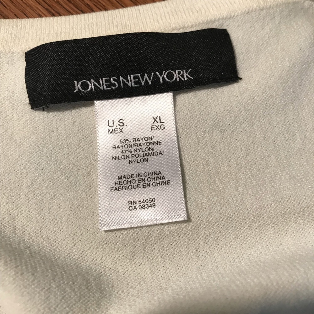 Jones New York Stretch Cream Sleeveless Top - Picture 5 of 6